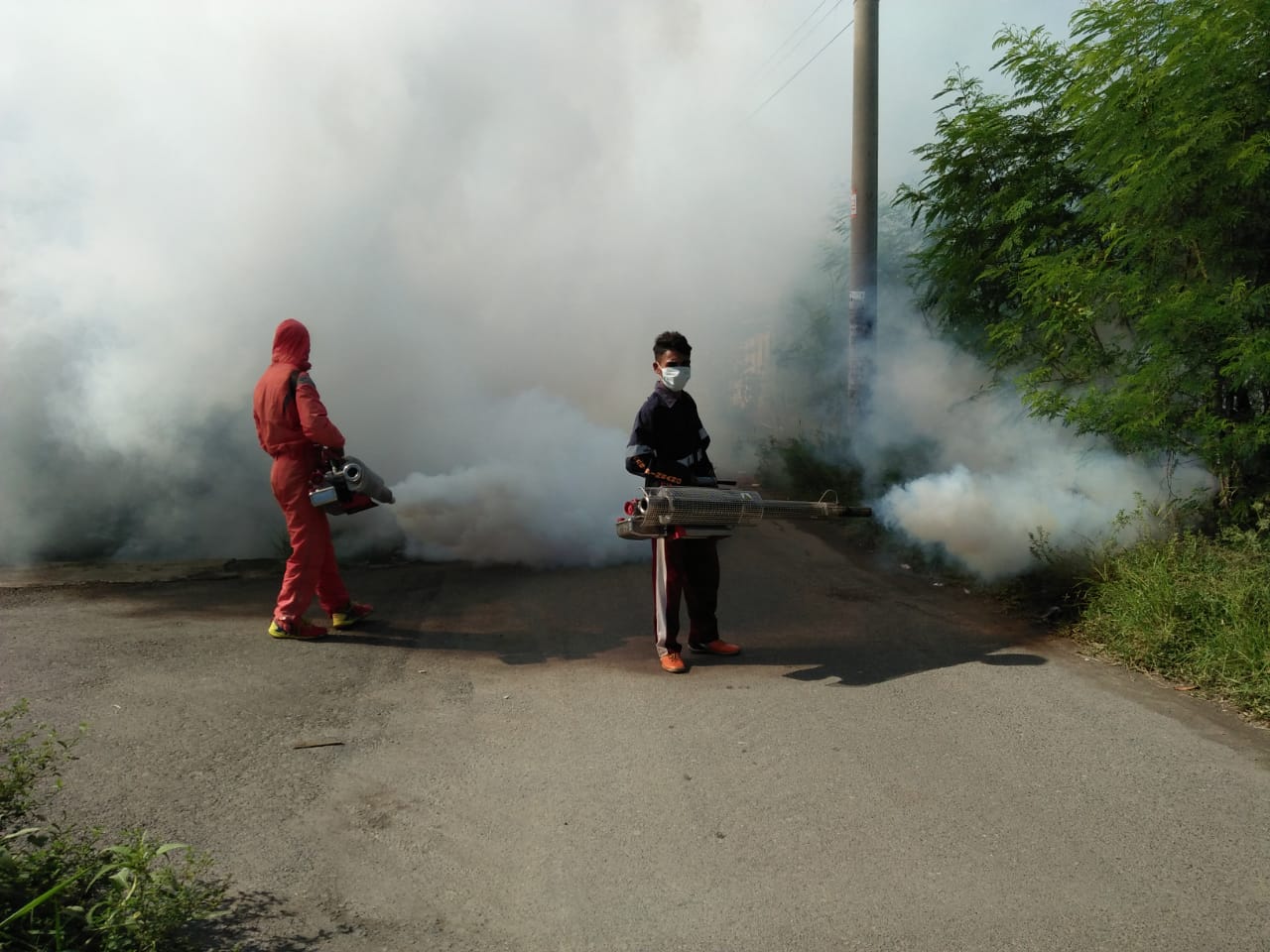 Antisipasi Wabah DBD, Dinkes Pinrang Kembali Lakukan Pengasapan