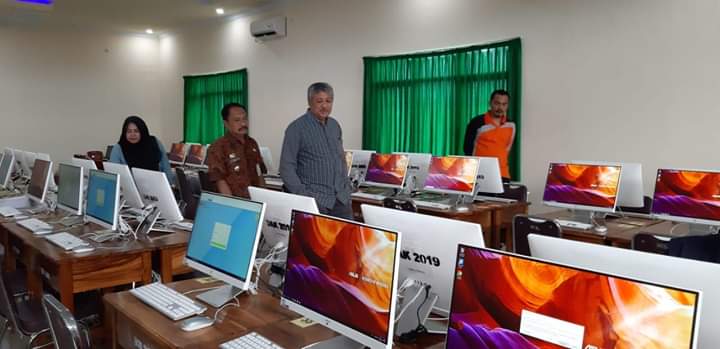 Jelang Tes CPNSD, Bupati Pinrang Kunjungi Ruang Tes