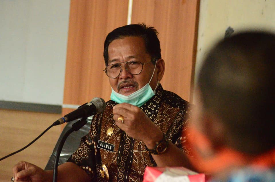 Wabup Pinrang Pimpin Rapat Penyaluran BST Gelombang II