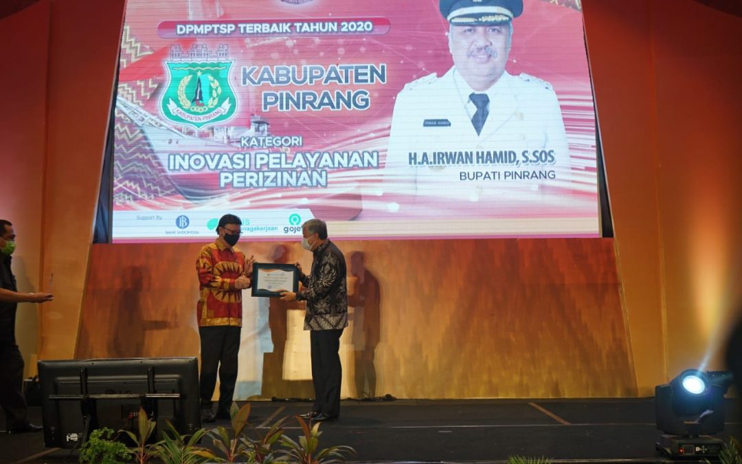 Bupati Pinrang Terima Penghargaan Dari Kementerian PAN & RB