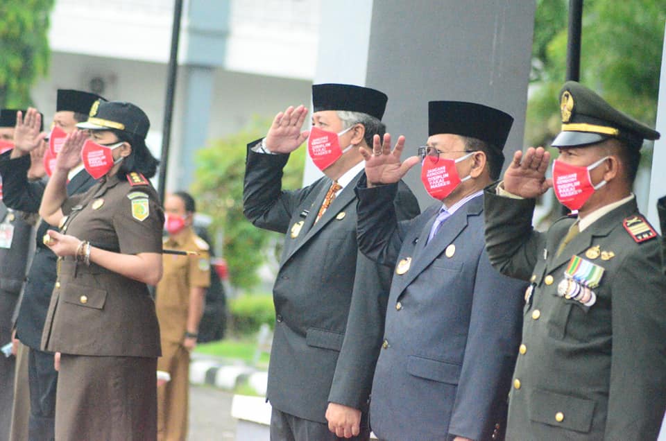 Pemkab Gelar Upacara Hari Pahlawan Dengan Khidmat