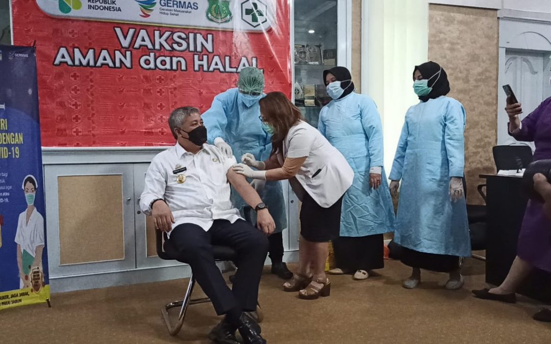 Bupati Pinrang : Vaksinasi Sebagai Upaya Mengurangi Sebaran Covid