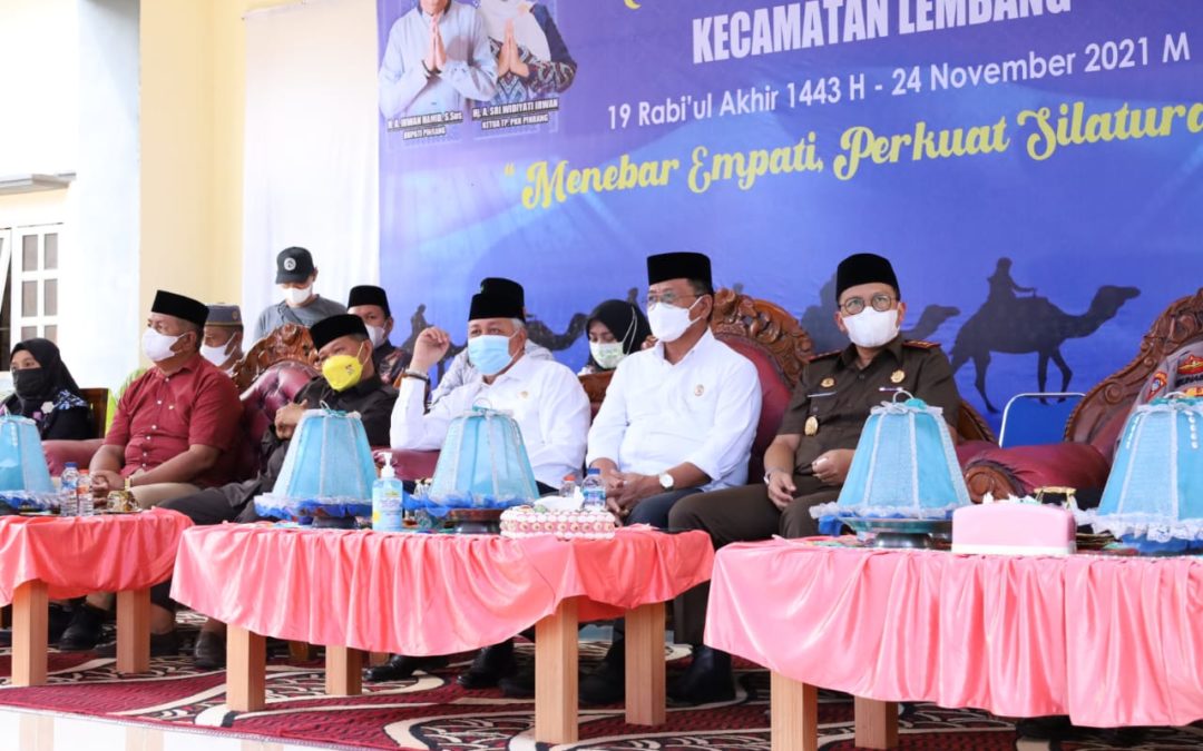 Bupati dan Wabup Pinrang Hadiri Peringatan Maulid Di Lembang