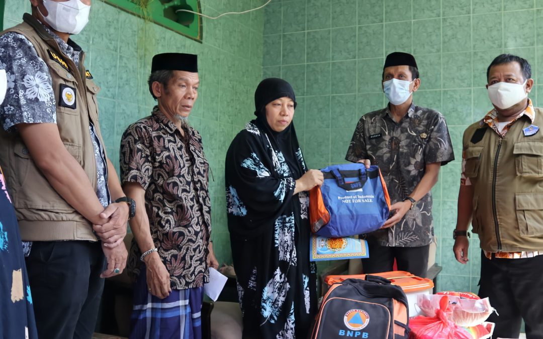 Beberapa Jam Pasca Kebakaran, Pemkab Pinrang Salurkan Bantuan