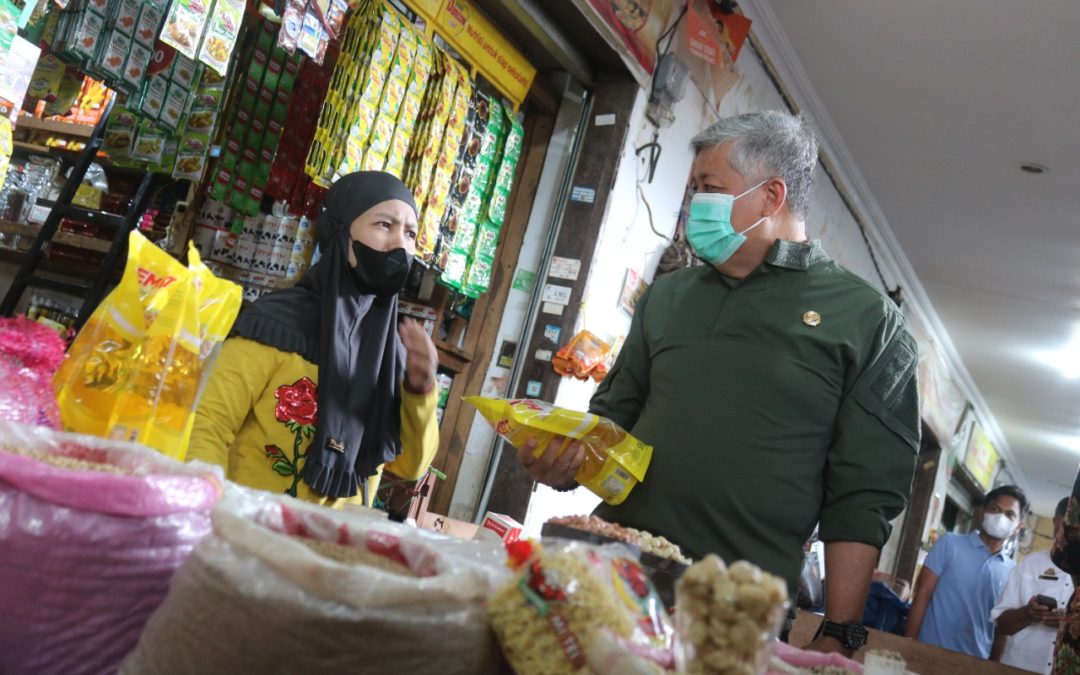 Pastikan Ketersediaan dan Kestabilan Harga, Bupati Pinrang Sidak Pasar Sentral