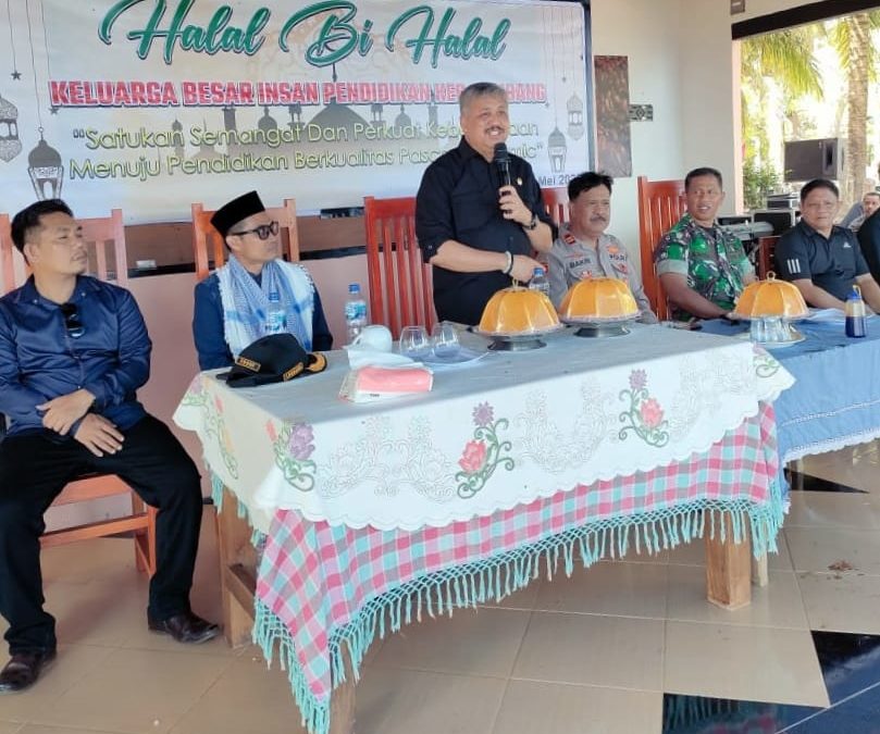Bupati Pinrang Hadiri Halal BI Halal dengan Insan Pendidikan Se Kecamatan Lembang