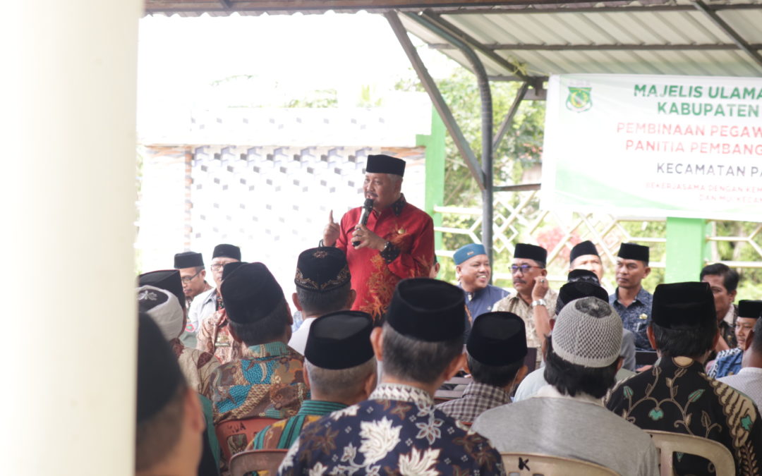 Bupati Pinrang Hadiri Kegiatan Pembinaan Pegawai Syara dan Panitia Pembangunan Masjid