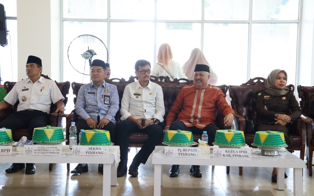Sekda Pinrang Wakili Pj.Bupati Hadiri Konsolidasi dan Silaturrahmi Haji Se-Kabupaten Pinrang