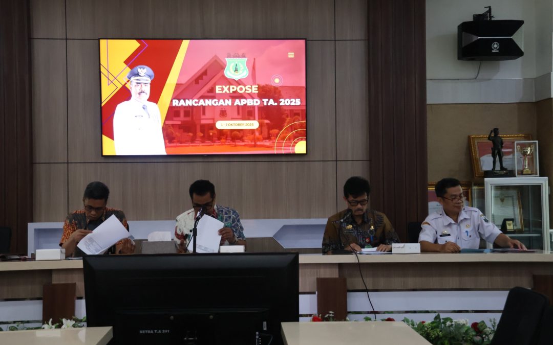 Pj. Bupati Pinrang Pimpin Expose Rancangan APBD Tahun 2025, Fokus pada Efektivitas dan Efisiensi Anggaran