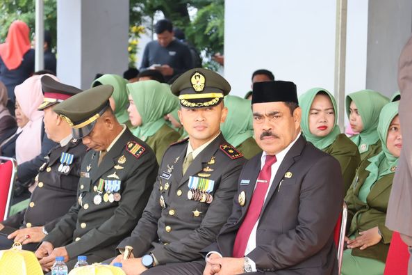 Pj. Bupati Pinrang Hadiri Upacara Peringatan Hari Pahlawan, Tegaskan Semangat Teladan Pahlawan untuk Kemajuan Bangsa